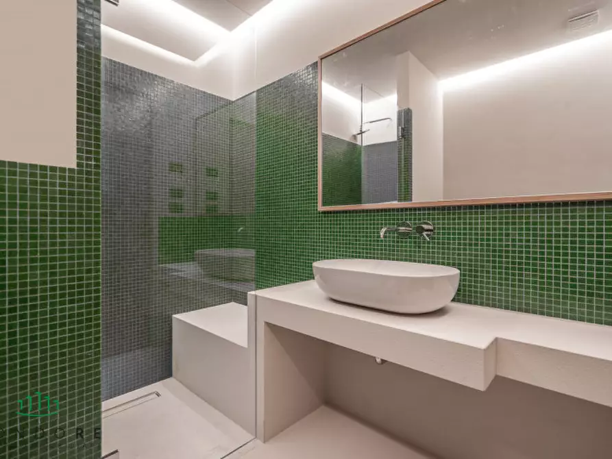 Immagine 28 di Appartamento in affitto  in via Pescherie Vecchie a Bologna