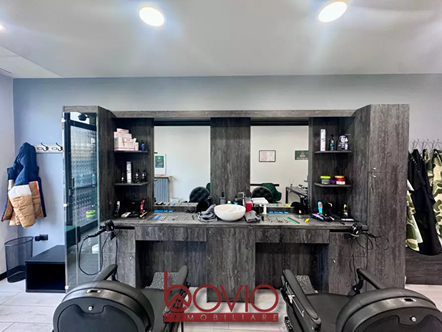 Immagine 4 di Negozio in vendita  in VIA ROMA 45 a San Mauro Torinese