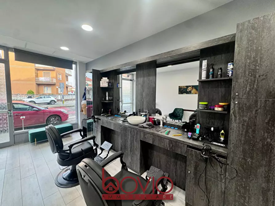 Immagine 12 di Negozio in vendita  in VIA ROMA 45 a San Mauro Torinese