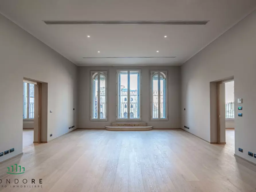 Immagine 2 di Appartamento in vendita  in via Pescherie Vecchie a Bologna