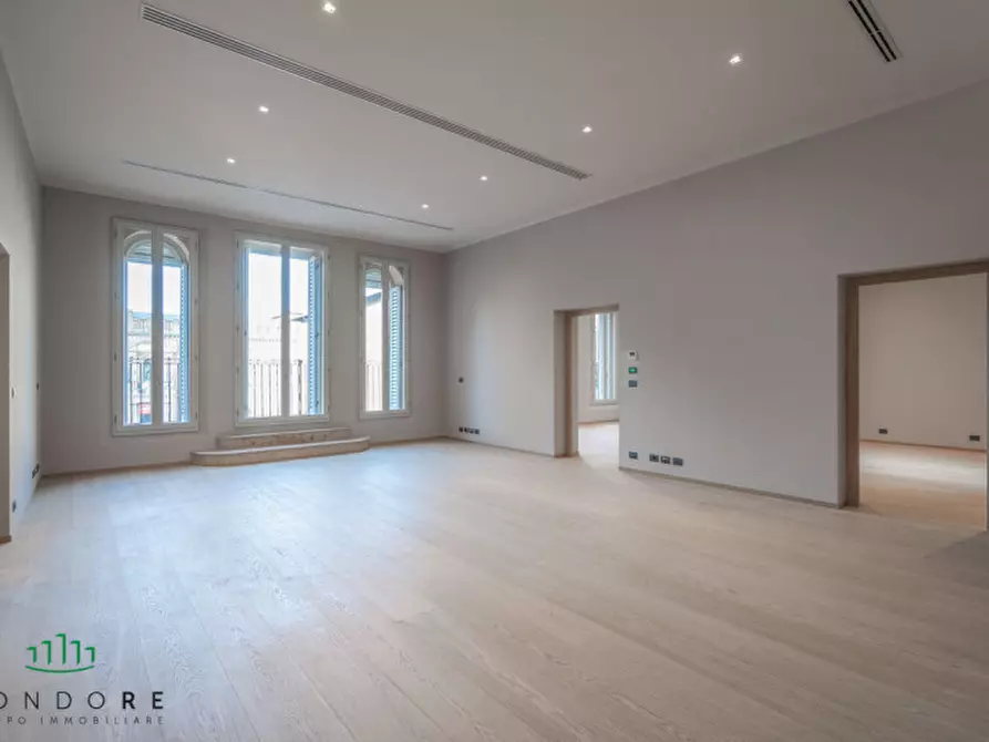 Immagine 3 di Appartamento in vendita  in via Pescherie Vecchie a Bologna