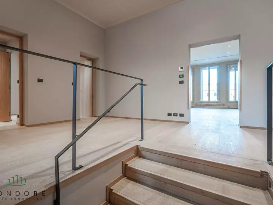 Immagine 31 di Appartamento in vendita  in via Pescherie Vecchie a Bologna