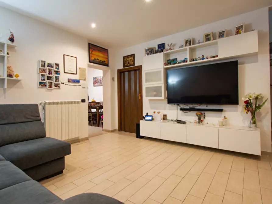 Immagine 1 di Appartamento in vendita  a Prato