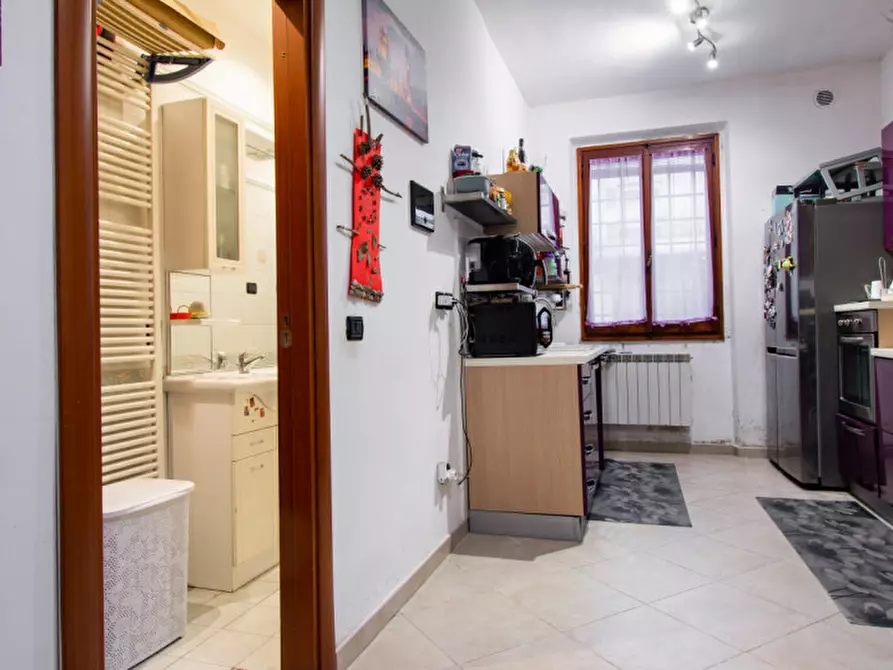 Immagine 5 di Appartamento in vendita  a Prato