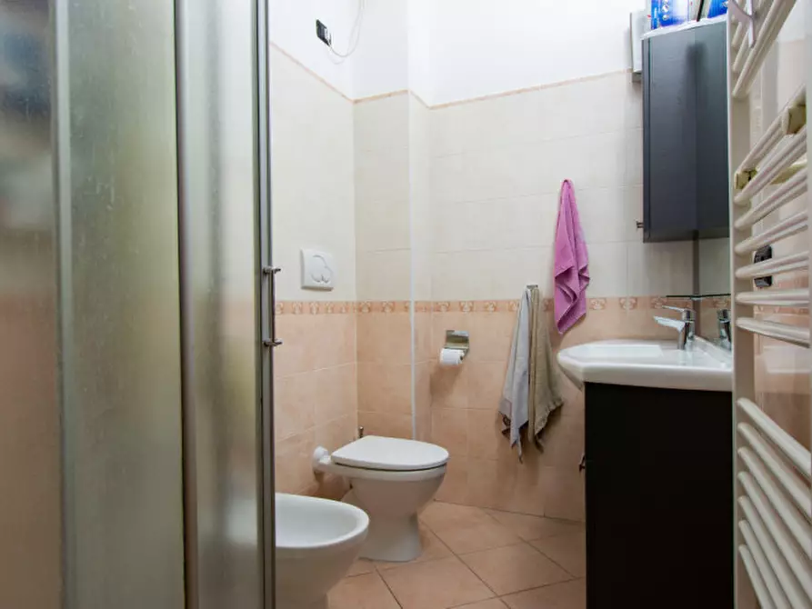 Immagine 11 di Appartamento in vendita  a Prato