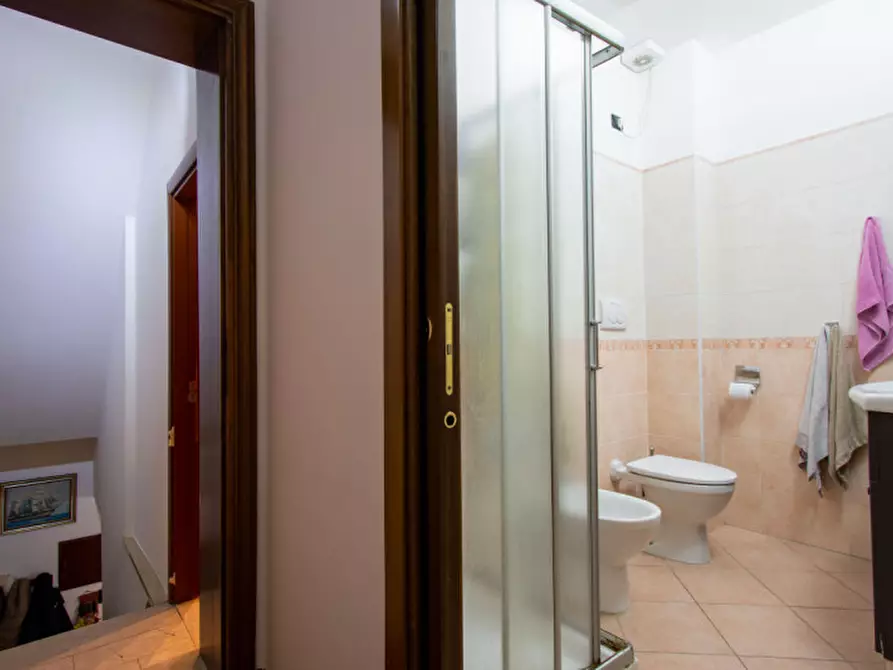 Immagine 12 di Appartamento in vendita  a Prato