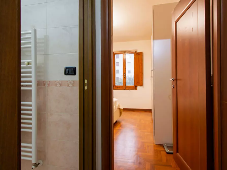 Immagine 19 di Appartamento in vendita  a Prato