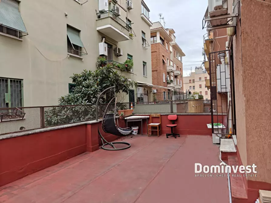 Immagine 1 di Appartamento in vendita  in Via Civitalavinia a Roma
