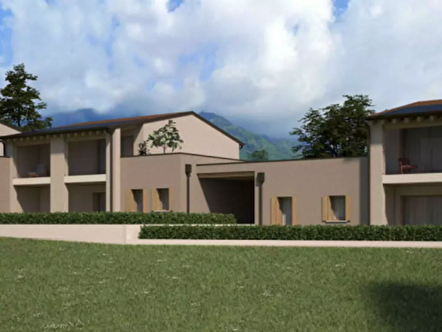 Immagine 1 di Casa trifamiliare in vendita  in Via Europa a Pieve Del Grappa