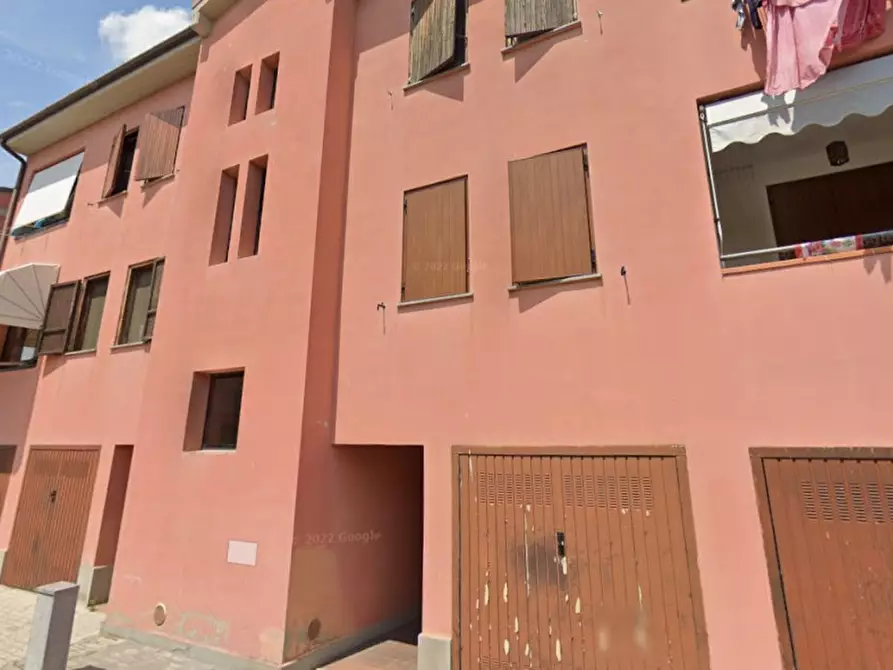 Immagine 15 di Appartamento in vendita  in Via giuseppe setti, 476 a San Pietro In Casale