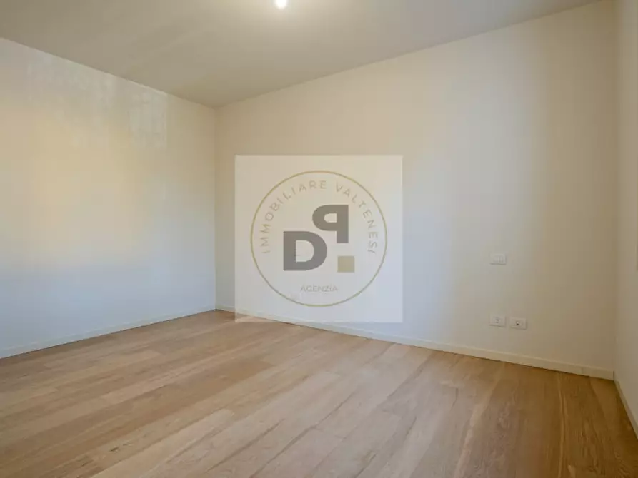 Immagine 10 di Villa in vendita  in Via Castellana a Soiano Del Lago