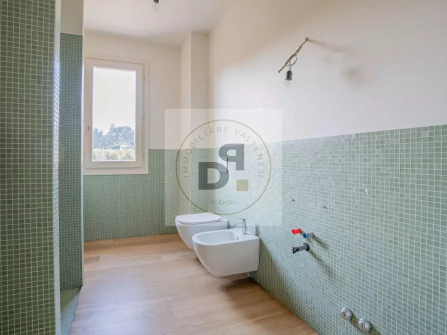 Immagine 12 di Villa in vendita  in Via Castellana a Soiano Del Lago