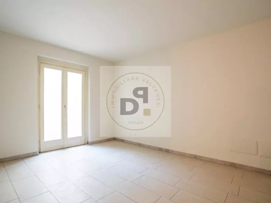 Immagine 20 di Villa in vendita  in Via Castellana a Soiano Del Lago