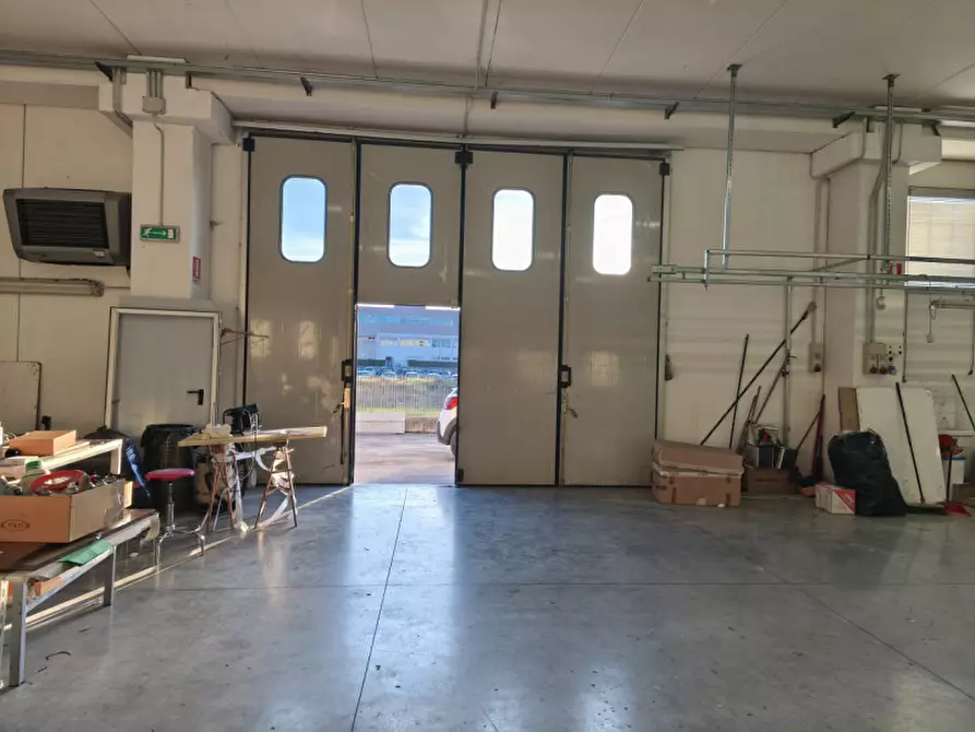 Immagine 4 di Capannone industriale in vendita  in ALCIDE DE GASPERI 25 a Corridonia