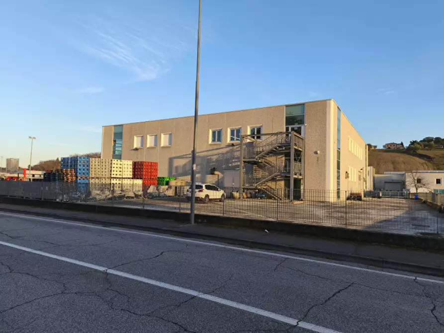 Immagine 12 di Capannone industriale in vendita  in ALCIDE DE GASPERI 25 a Corridonia