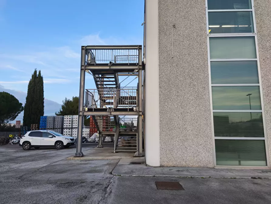 Immagine 18 di Capannone industriale in vendita  in ALCIDE DE GASPERI 25 a Corridonia