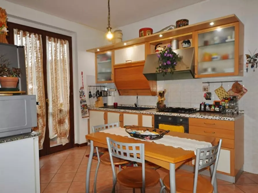 Immagine 5 di Appartamento in vendita  in Via Firenze a Loro Ciuffenna