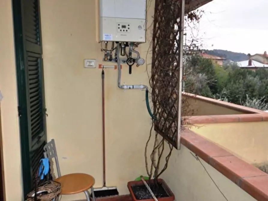 Immagine 7 di Appartamento in vendita  in Via Firenze a Loro Ciuffenna