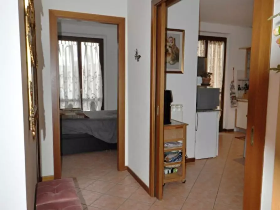 Immagine 9 di Appartamento in vendita  in Via Firenze a Loro Ciuffenna