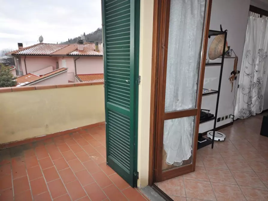 Immagine 14 di Appartamento in vendita  in Via Firenze a Loro Ciuffenna