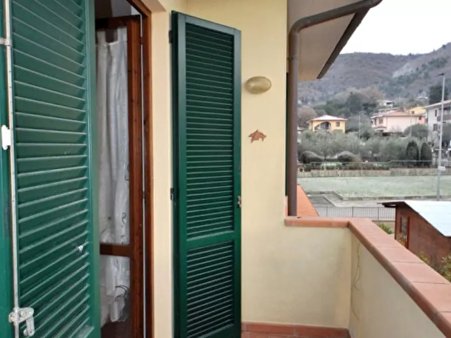 Immagine 15 di Appartamento in vendita  in Via Firenze a Loro Ciuffenna