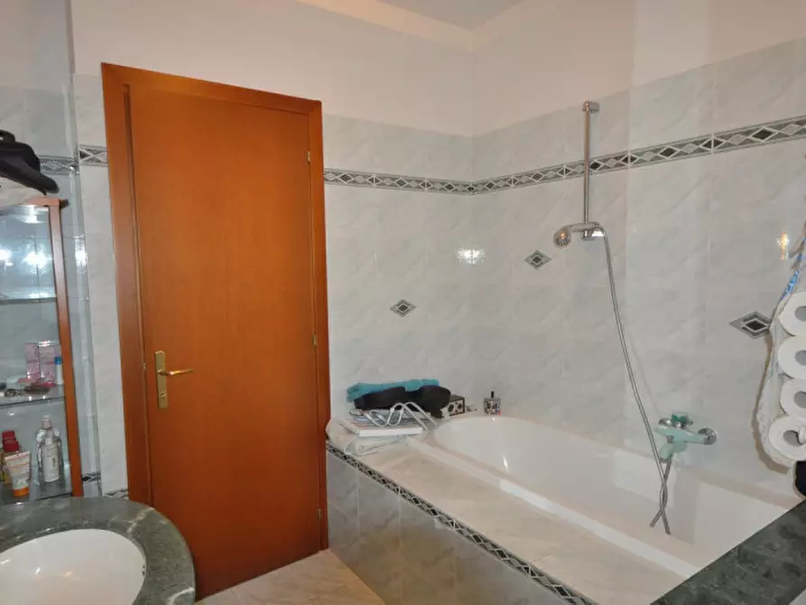 Immagine 18 di Appartamento in vendita  in Via Firenze a Loro Ciuffenna