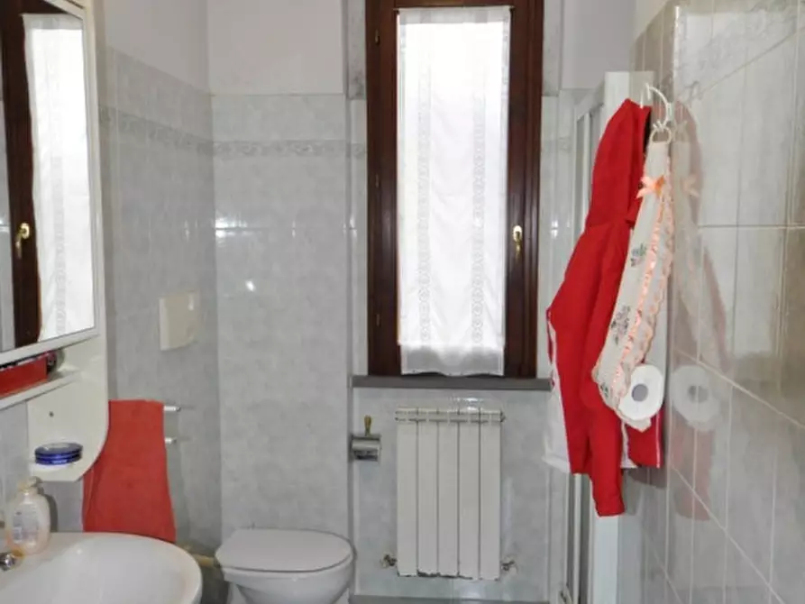 Immagine 19 di Appartamento in vendita  in Via Firenze a Loro Ciuffenna