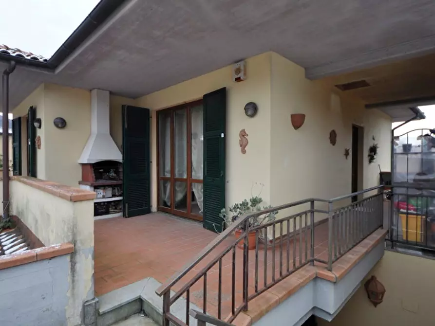 Immagine 25 di Appartamento in vendita  in Via Firenze a Loro Ciuffenna