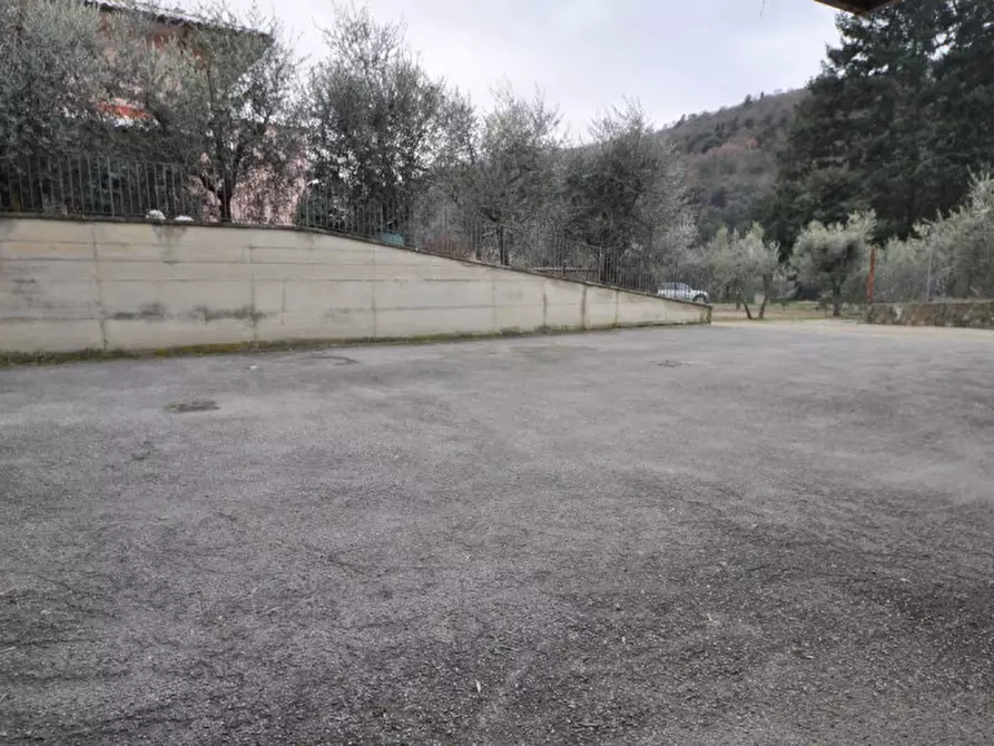 Immagine 30 di Appartamento in vendita  in Via Firenze a Loro Ciuffenna