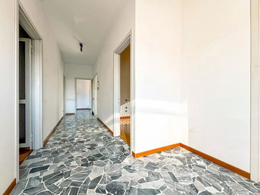 Immagine 6 di Appartamento in vendita  in corso sempione 27 a Borgomanero