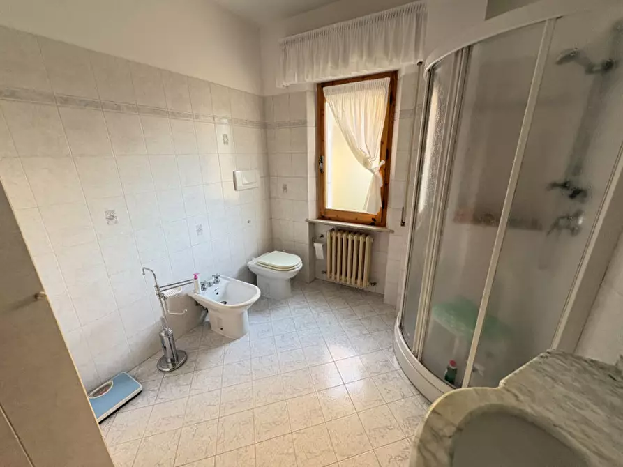 Immagine 12 di Casa indipendente in vendita  in Piazza Aeronautica a Castiglione Del Lago