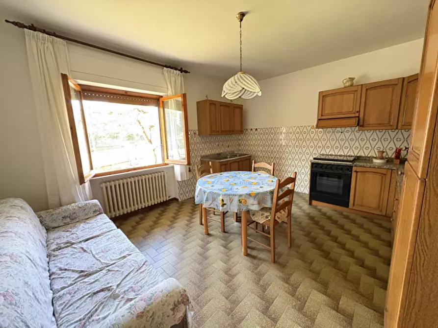 Immagine 20 di Casa indipendente in vendita  in Piazza Aeronautica a Castiglione Del Lago