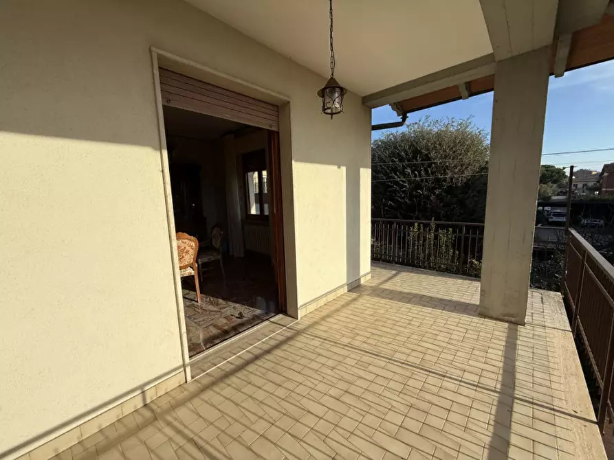 Immagine 38 di Casa indipendente in vendita  in Piazza Aeronautica a Castiglione Del Lago