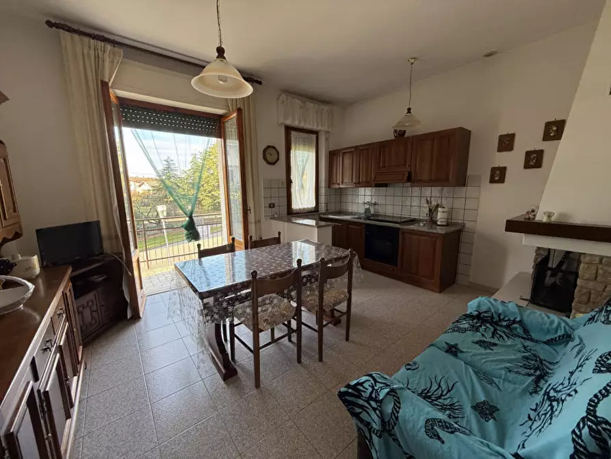 Immagine 38 di Casa indipendente in vendita  in Piazza Aeronautica a Castiglione Del Lago