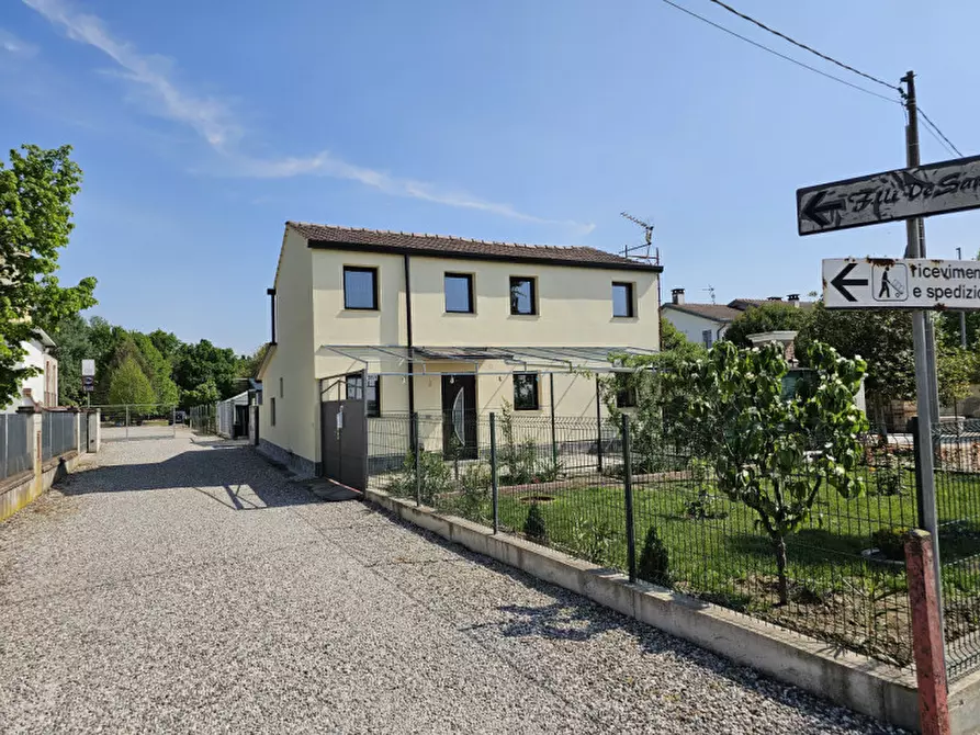 Immagine 12 di Casa indipendente in vendita  in VIA PERAROLO a Merlara