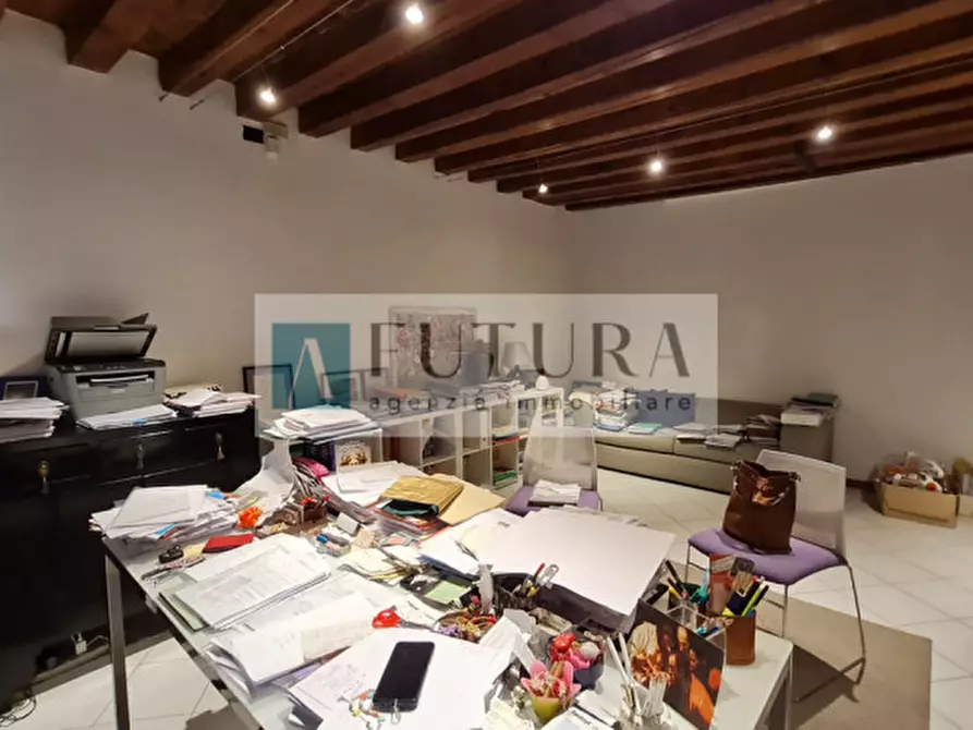 Immagine 4 di Appartamento in vendita  in contrà san silvestro a Vicenza