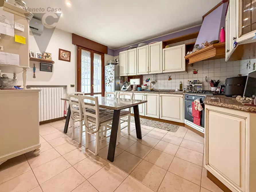 Immagine 11 di Casa bifamiliare in vendita  a Vigonza