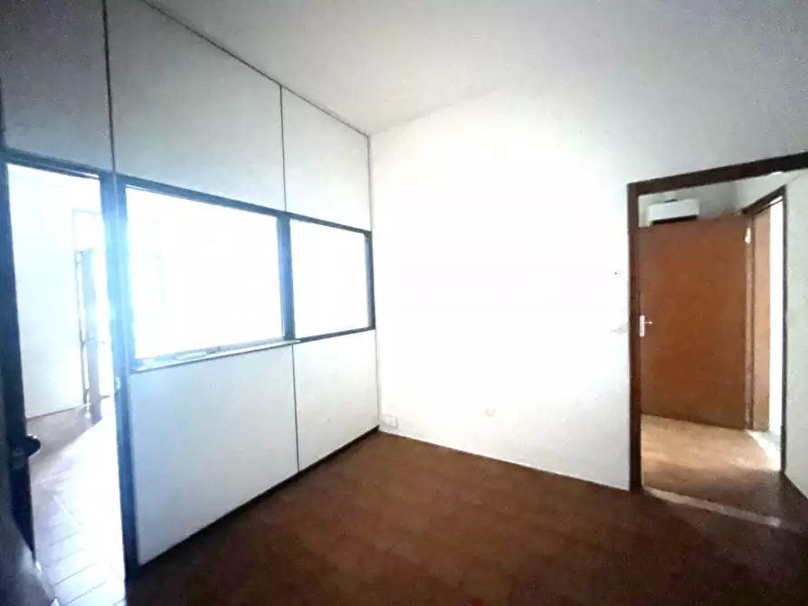 Immagine 4 di Capannone industriale in affitto  in CERVIA a Cervia