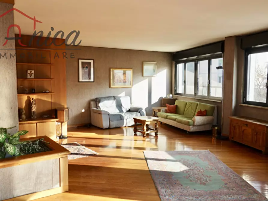 Immagine 1 di Appartamento in vendita  in Via Scipio Sighele a Trento