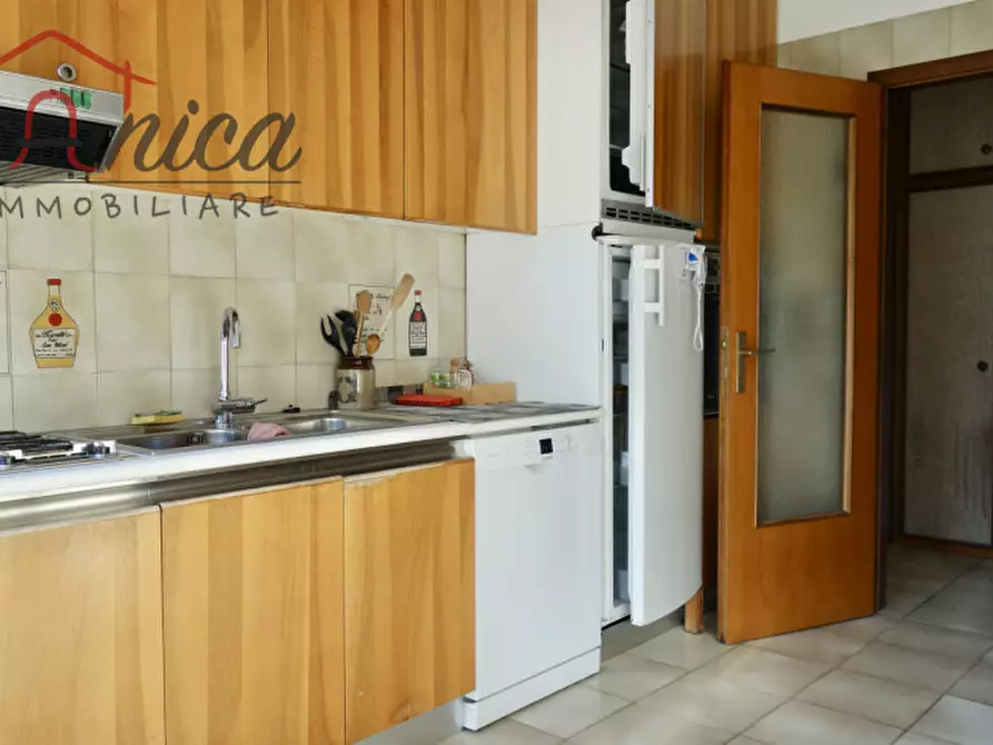 Immagine 11 di Appartamento in vendita  in Via Scipio Sighele a Trento