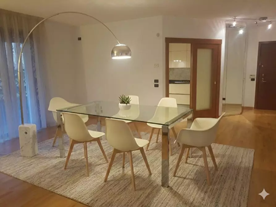 Immagine 7 di Appartamento in vendita  in Corso Padova 91 a Vicenza