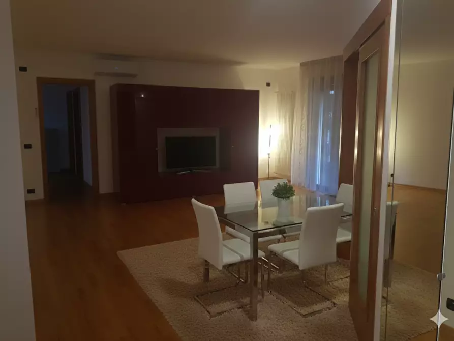 Immagine 9 di Appartamento in vendita  in Corso Padova 91 a Vicenza