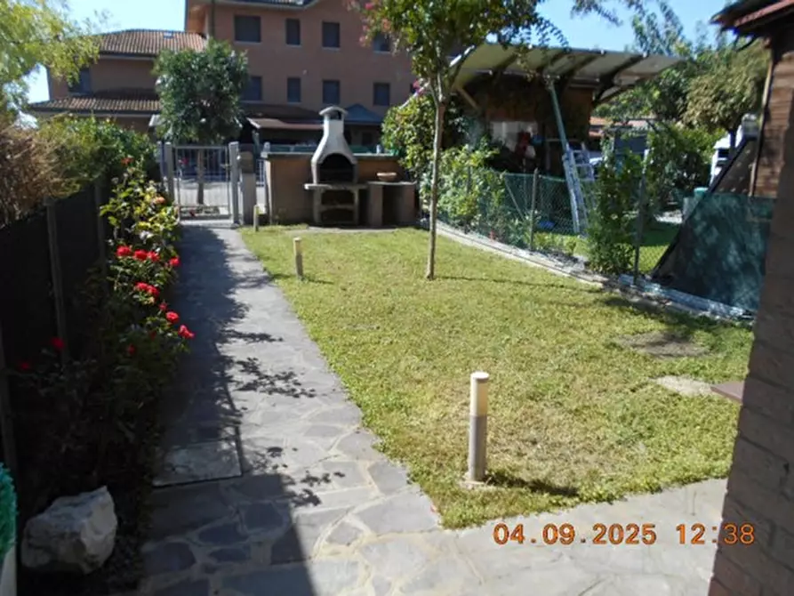 Immagine 4 di Appartamento in vendita  in via giuseppe verdi, 5 a Castello D'argile