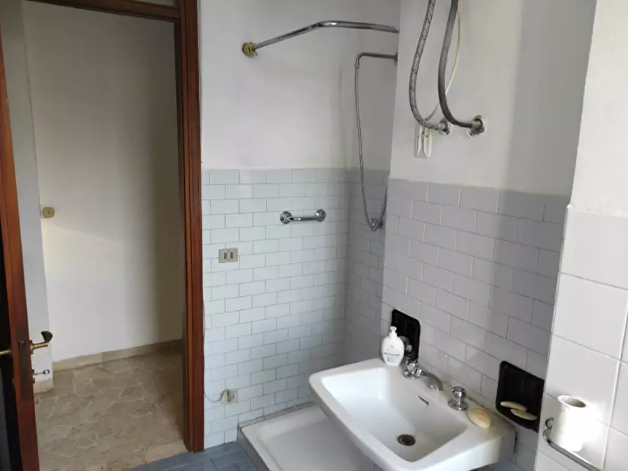 Immagine 5 di Appartamento in vendita  in Via risorgimento , caldogno a Caldogno