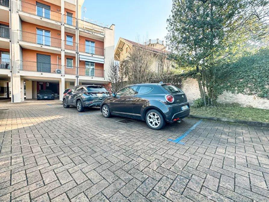 Immagine 13 di Laboratorio in vendita  in corso sempione 9 a Borgomanero