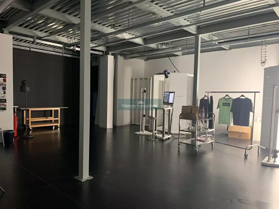 Immagine 8 di Capannone industriale in vendita  in Via Volta Affi a Affi