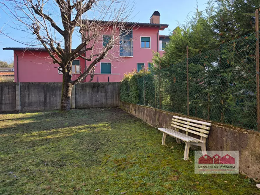 Immagine 4 di Appartamento in vendita  in Via Verona a Creazzo