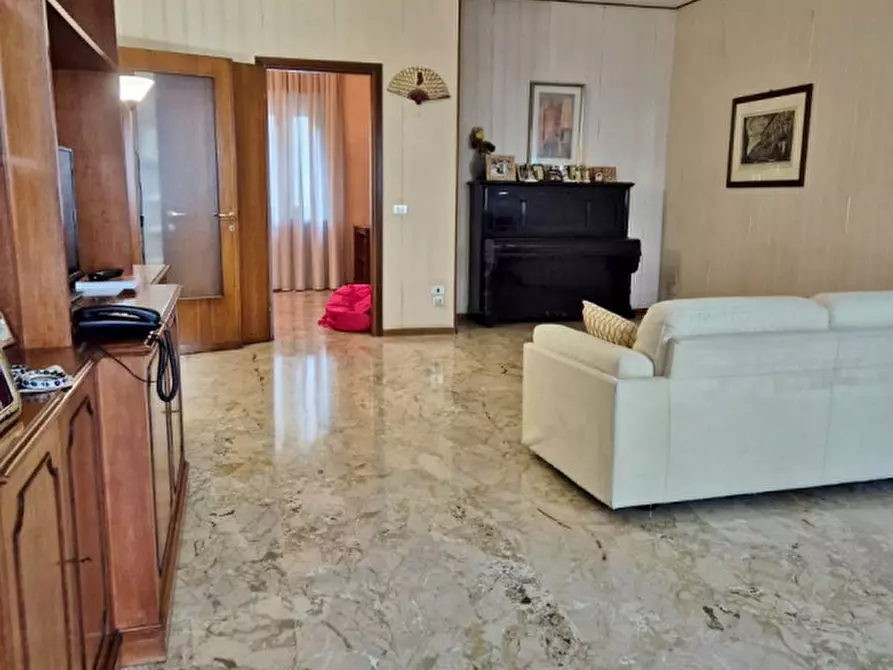 Immagine 2 di Appartamento in vendita  in Stradella Forti a Vicenza