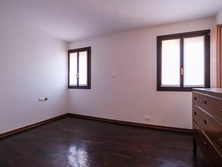 Immagine 14 di Appartamento in vendita  in Contra' Porta Santa Lucia 87 a Vicenza