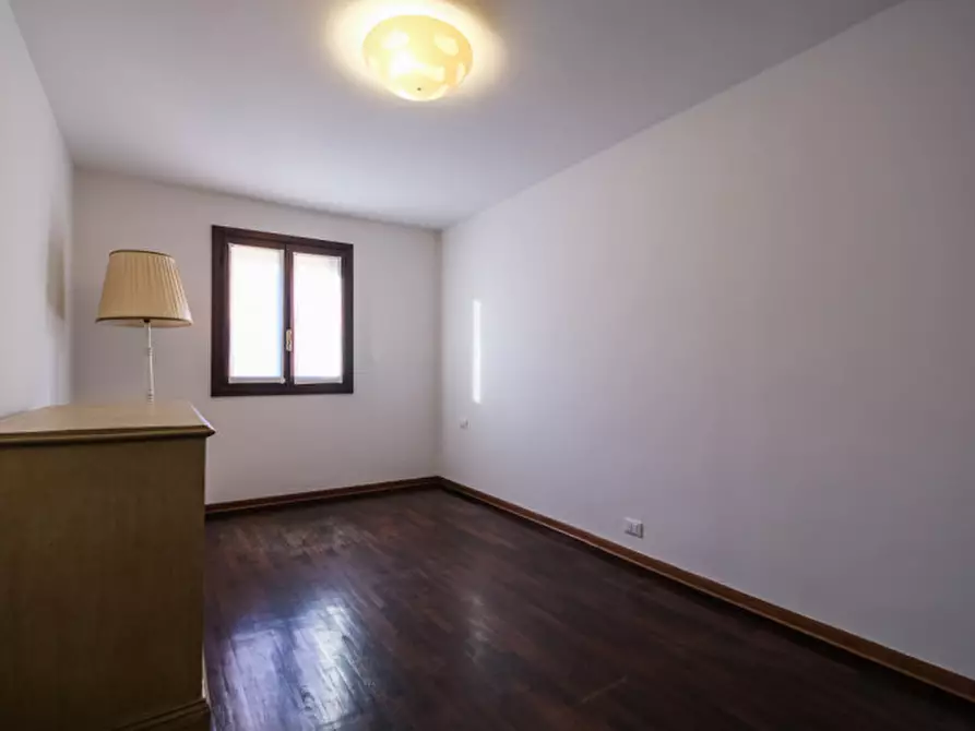 Immagine 19 di Appartamento in vendita  in Contra' Porta Santa Lucia 87 a Vicenza